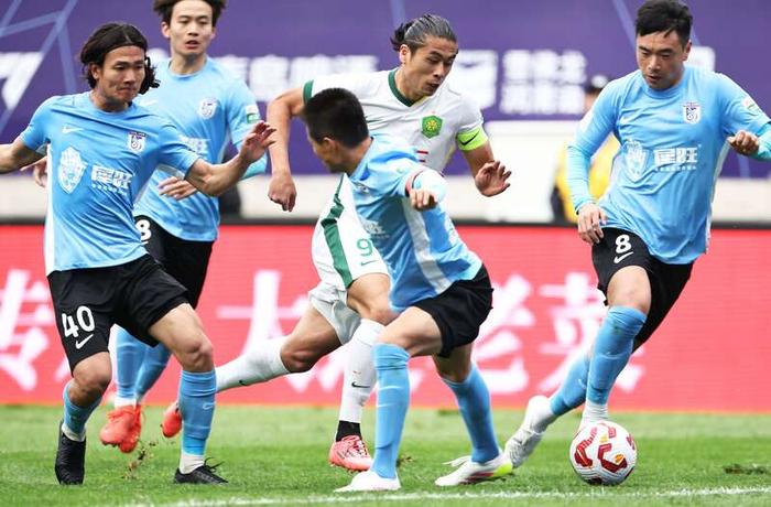 国安主场力克恒大，继续保持不败纪录